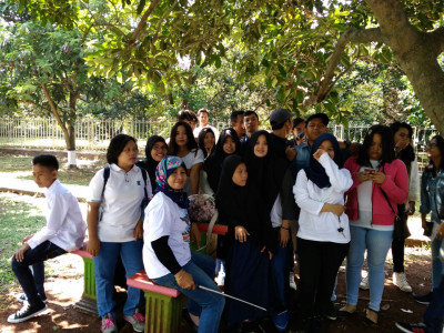 Kunjungan Sekolah Ke Monumen Pancasila Sakti